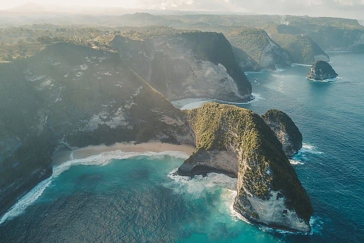 Bali Professional Photoshoot: Capture Beachside Light and Hidden Corners