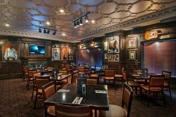 Hard Rock Cafe Atlanta: Iconic Rock-Memorabilia Dining in Downtown Atlanta photo 3