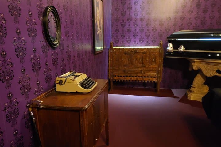 Vampires' Lair Escape Room — Private 1690s Mystery in Palm Springs photo 6