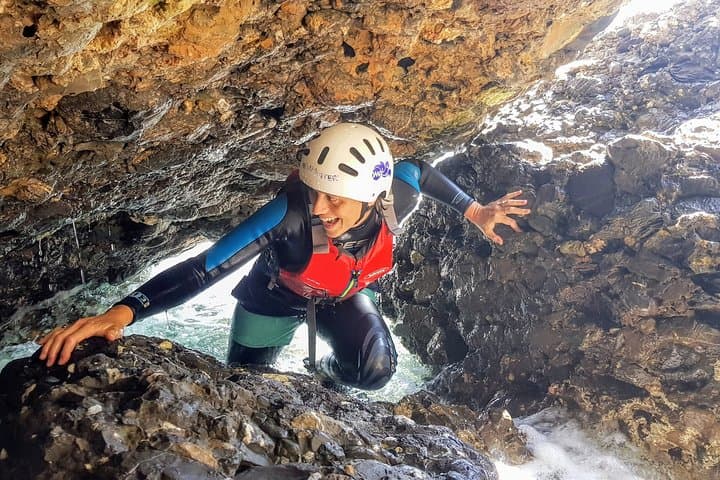 Coasteering Portofino: Intertidal Cliffs, Dives & Sea Trekking photo 2