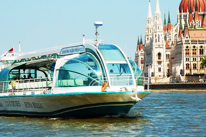 Budapest Parliament Tour and Evening Danube Cruise with Audio Guide