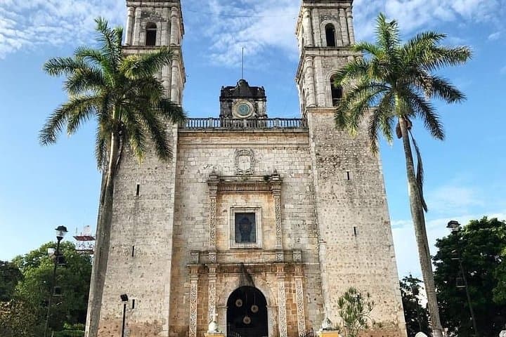 Full-Day Guided Chichen Itza Tour with Cenote Swim & Buffet from Cancun photo 5