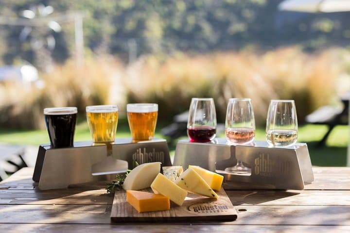 Queenstown Evening Hop-On Hop-Off Beer Tour: Taste Local Brews on the Lakeside Circuit photo 2