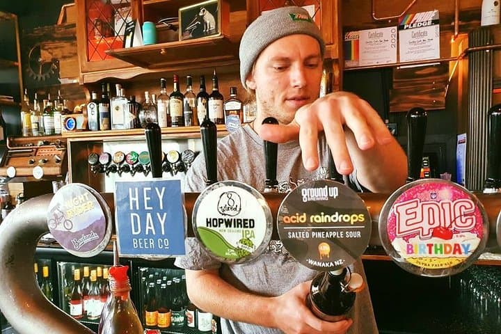 Queenstown Evening Hop-On Hop-Off Beer Tour: Taste Local Brews on the Lakeside Circuit photo 4