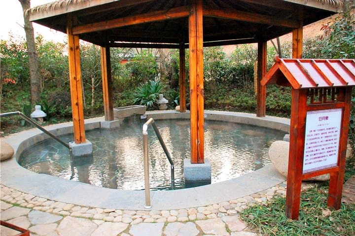 Relaxing Tangshan Hot Spring Layover from Nanjing — Private Airport Transfer & Spa photo 3