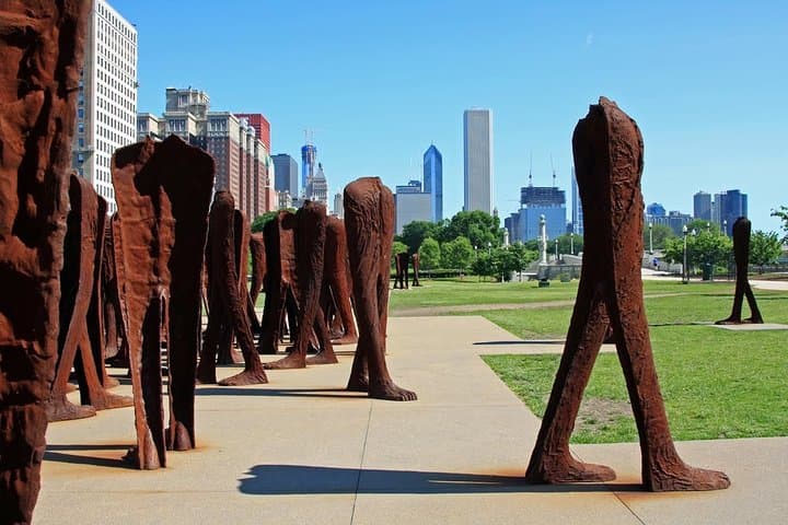 Chicago Arts Walking Tour: Private Downtown Cultural Landmarks