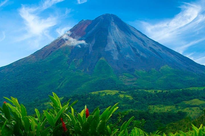 8-Day Costa Rica Nature Tour from Tortuguero to Arenal — Gay-Friendly Eco Itinerary photo 6