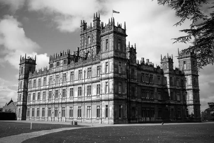 Private Downton Abbey Tour: Highclere Castle, Bampton & Cogges Farm photo 4