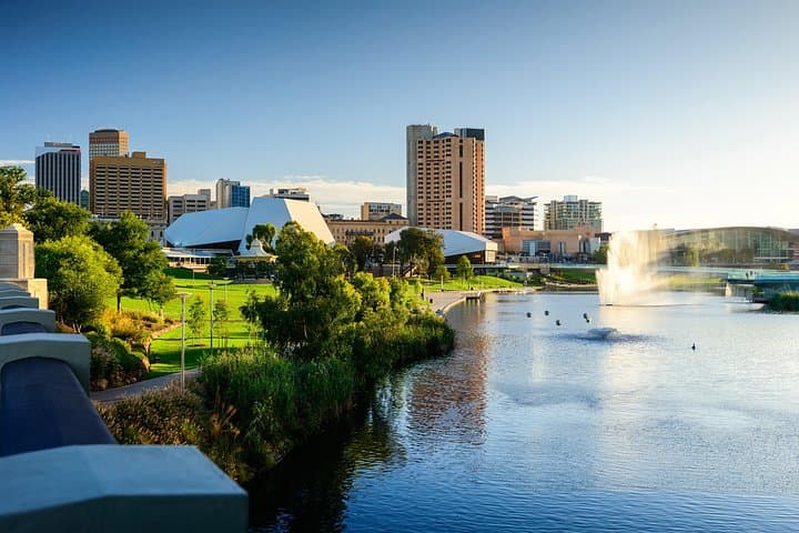 Adelaide Love Stories Walking Tour: Romantic Private Stroll Through Botanic Gardens & River Torrens