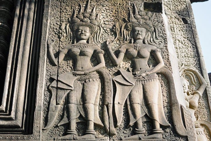 Sunrise Tuk Tuk Tour of Angkor Wat and Bayon Temples — Half-Day Small Circuit photo 2