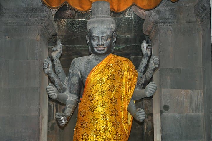 Sunrise Tuk Tuk Tour of Angkor Wat and Bayon Temples — Half-Day Small Circuit photo 3