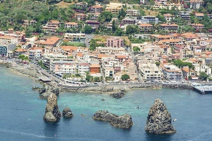 Catania to the Cyclops Riviera: Private Half‑Day Coastal and Baroque Highlights photo 6