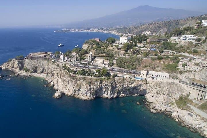 Taormina and Mount Etna One-Day Trek: Day Trip from Catania