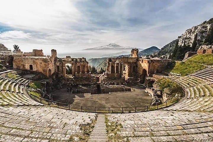Taormina and Mount Etna One-Day Trek: Day Trip from Catania photo 6