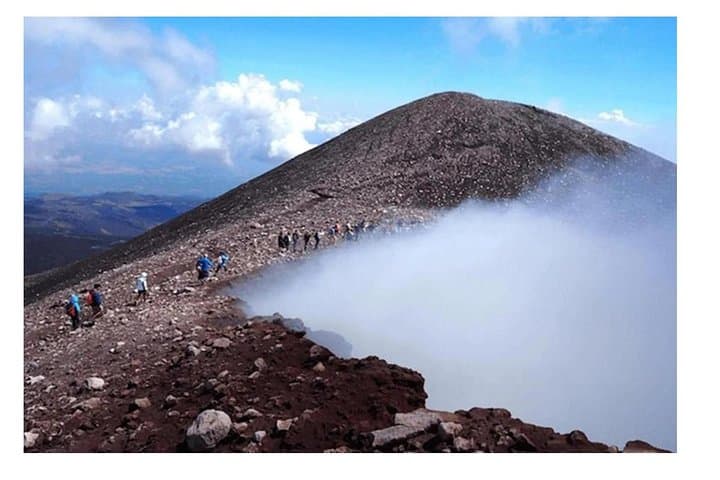 Taormina and Mount Etna One-Day Trek: Day Trip from Catania photo 3