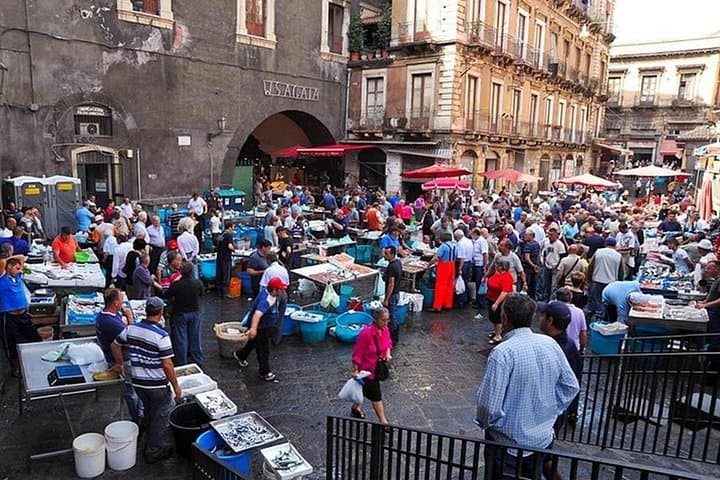 Catania to Mount Etna Day Tour — Baroque Streets and Volcanic Craters photo 4