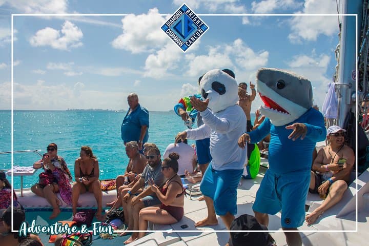 Sail to Isla Mujeres: Luxury Catamaran Day Trip from Tulum