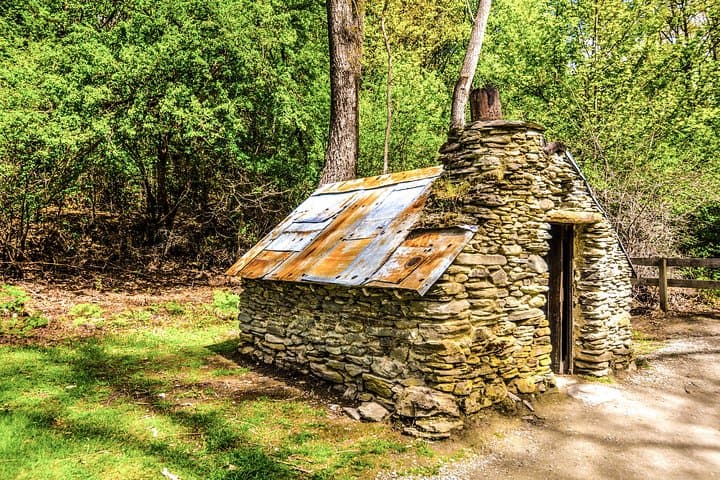Arrowtown to Queenstown E‑Bike Ride — 35km Twin Rivers Trail with Shuttle photo 3