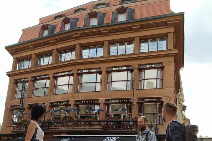 Rent-a-Friend Prague — Private Local Guide for Prague Castle & Old Town photo 5