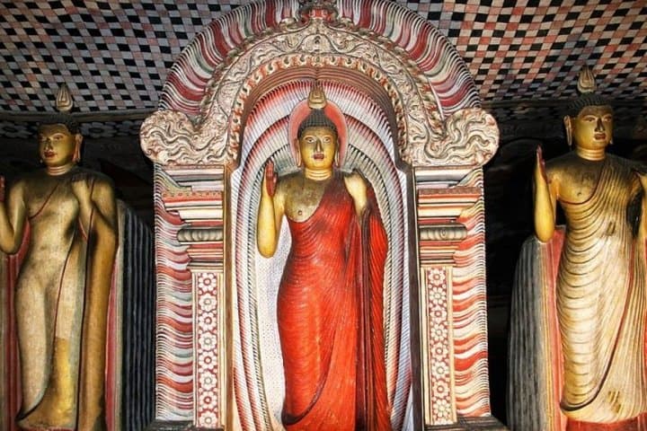 Climbing Sigiriya & Exploring Dambulla: Day Trip from Colombo photo 4