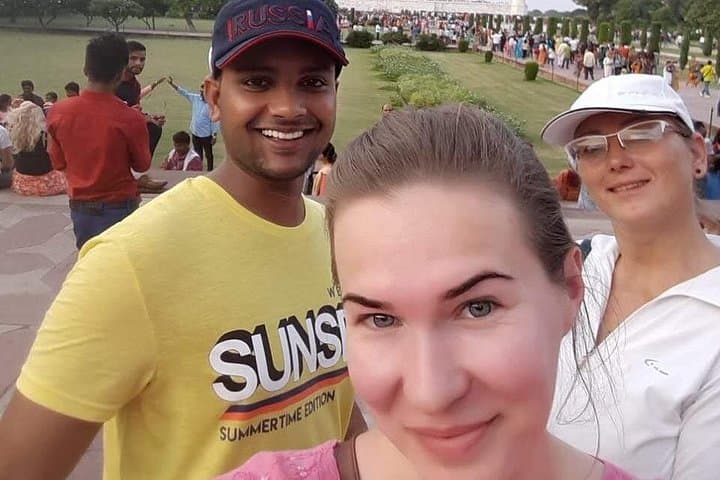 Private Taj Mahal & Agra Fort Day Tour from Delhi — All-Inclusive Experience photo 3