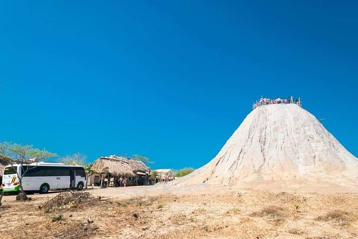 Visit Volcán del Totumo: Cartagena Mud Bath Tour and Practical Guide photo 4