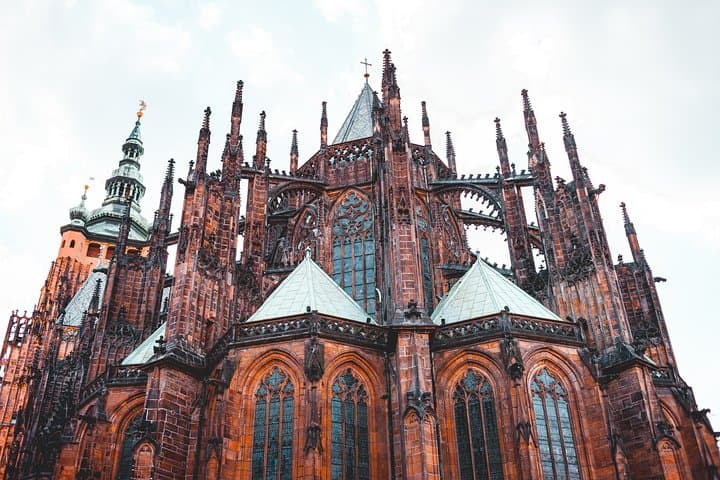 Prague Castle District Self-Guided Audio Walk: Stories, Sights & Maps