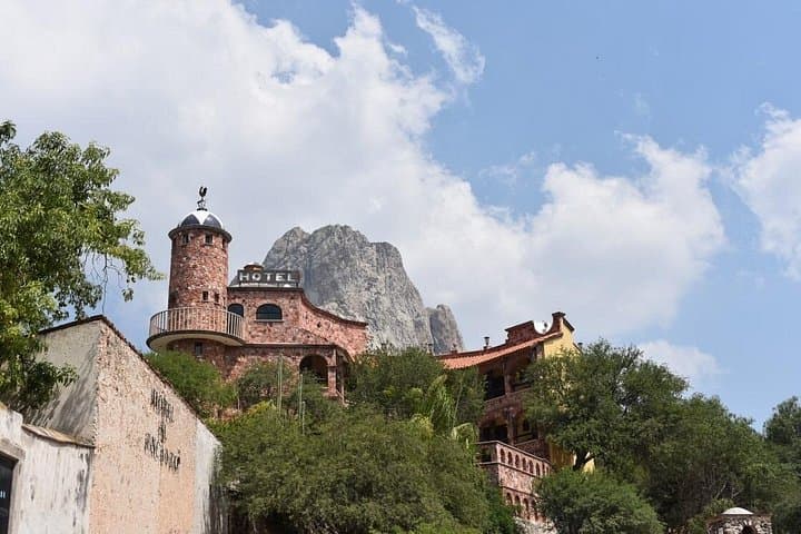 Climb Peña de Bernal and Sip Vineyards: Day Trip from San Miguel de Allende photo 2