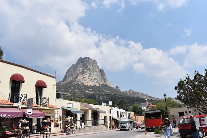 Climb Peña de Bernal and Sip Vineyards: Day Trip from San Miguel de Allende photo 4