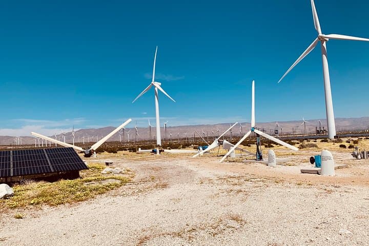 Palm Springs Windmill Tours: Self-Driving San Gorgonio Wind Farm Experience photo 3