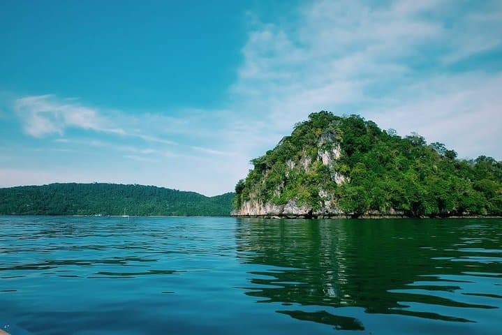 Private Longtail Charter to Hong Islands From Krabi — Snorkel, Lagoon & Beaches photo 6