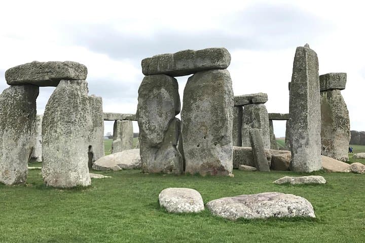 Follow Tolkien's Footsteps: Oxford Colleges and Stonehenge Private Tour photo 3