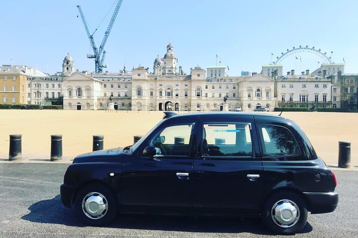 London in a Black Cab: 6-Hour Private Iconic Sightseeing Tour