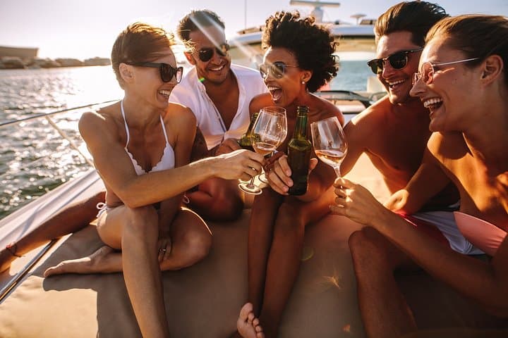 Private Luxury Yacht Tour in Alanya — 5-Hour Scenic Cruise with Snorkeling & Fishing photo 5