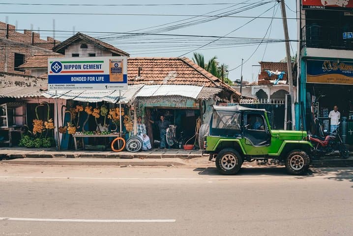 Colombo War Jeep City Tour — Vintage WWII Jeep Through Colombo's Sights photo 3