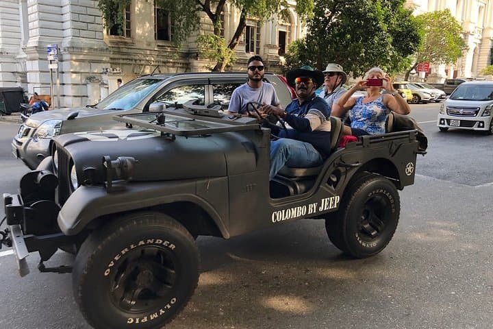 Colombo War Jeep City Tour — Vintage WWII Jeep Through Colombo's Sights