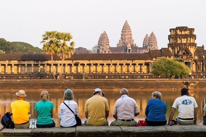 6-Day Siem Reap: Angkor Complex & Tonle Sap Floating Village Tour photo 2
