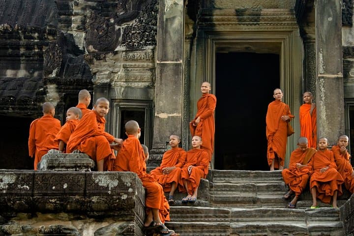 6-Day Siem Reap: Angkor Complex & Tonle Sap Floating Village Tour photo 3