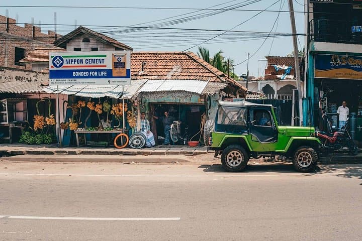 Ride a 1948 Land Rover: Colombo City Tour by Series 1 Jeep photo 1