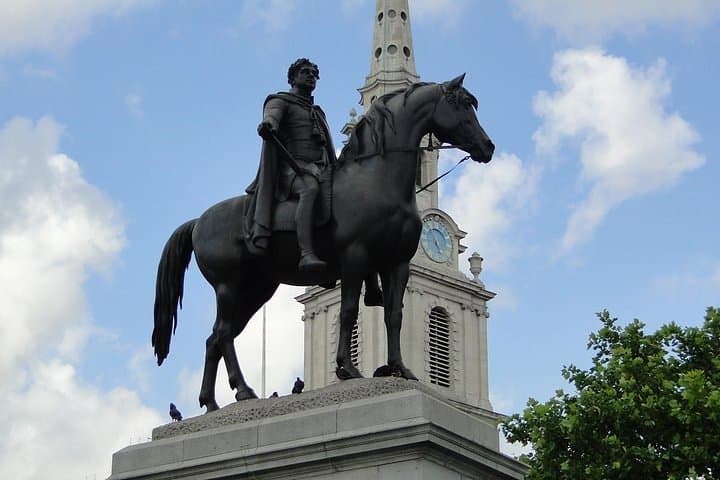 Essential London Full-Day Private Tour — Westminster to the Tower by Public Transport photo 2