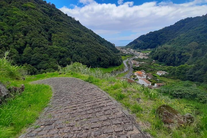 Sanguinho Hike to Salto do Prego Waterfall and Furnas Hot Springs photo 2