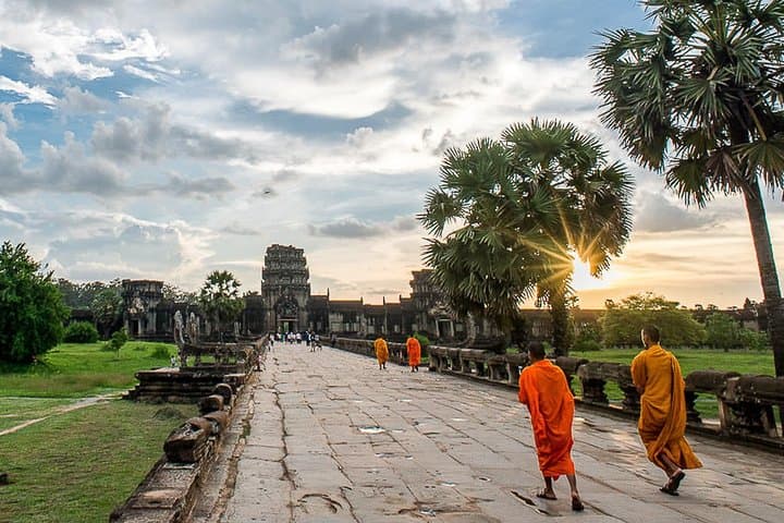 6-Day Siem Reap: Angkor Complex & Tonle Sap Floating Village Tour