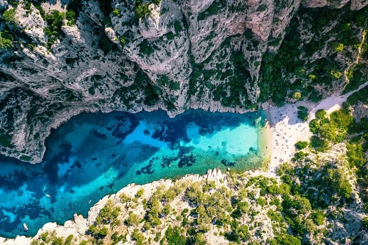 Aix-en-Provence and Cassis Full-Day Private Tour — Calanques, Cézanne & Cap Canaille photo 6