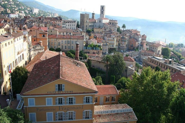 Cannes to St-Paul-de-Vence Day Tour — Grasse, Gourdon & Gorges du Loup photo 4