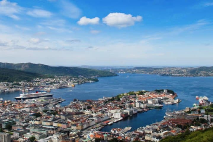 Mostraumen Fjord Cruise from Bergen: A 3.5-Hour Catamaran Journey into Osterfjord photo 5