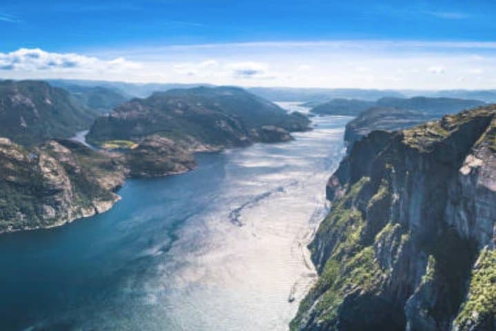 Stavanger Waterfalls, Caves and Pulpit Rock Boat Tour on Lysefjord photo 5