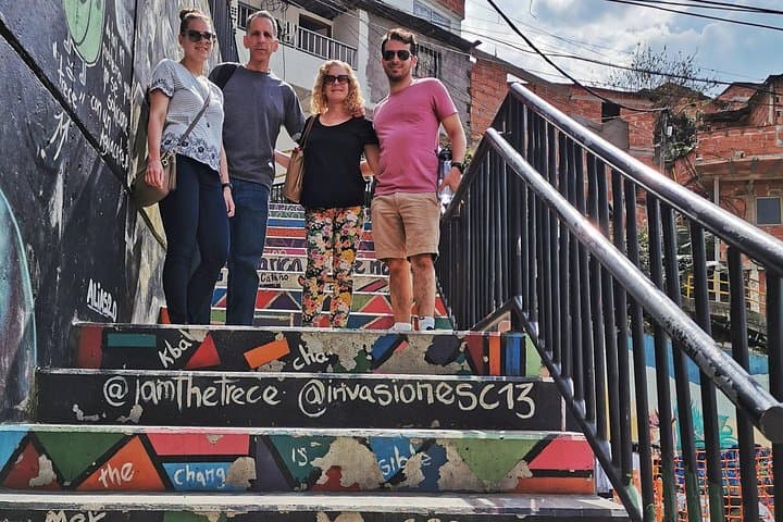 Comuna 13 Graffiti & Family Coffee Farm Private Tour — Medellín Full-Day Experience photo 2