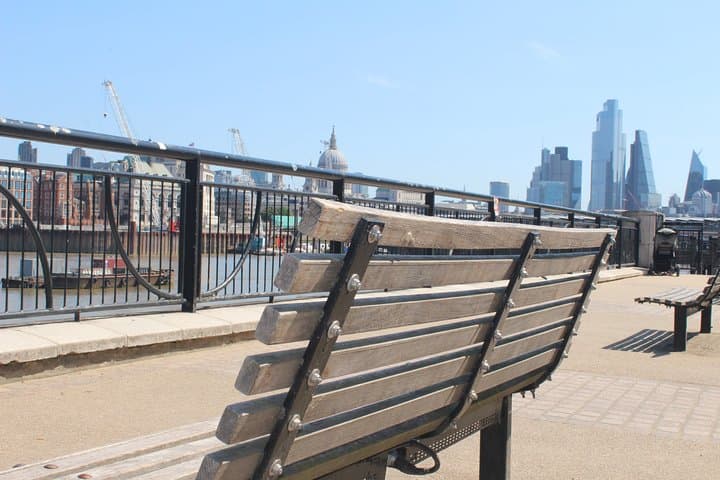 Love Actually Private Taxi Tour: Iconic Rom‑Com Filming Locations in London photo 3