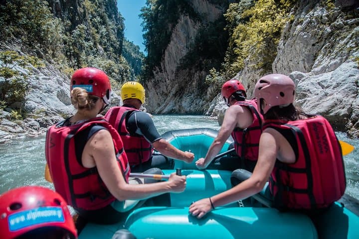 Arachthos River Rafting from Plaka Bridge: 9 km Class III Gorge Descent in Tzoumerka photo 4