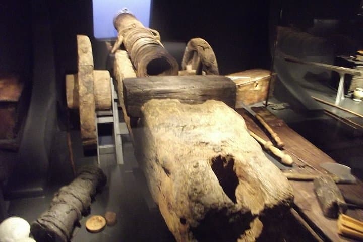 Explore Portsmouth's Historic Dockyard: Full-Day Private Tour photo 3
